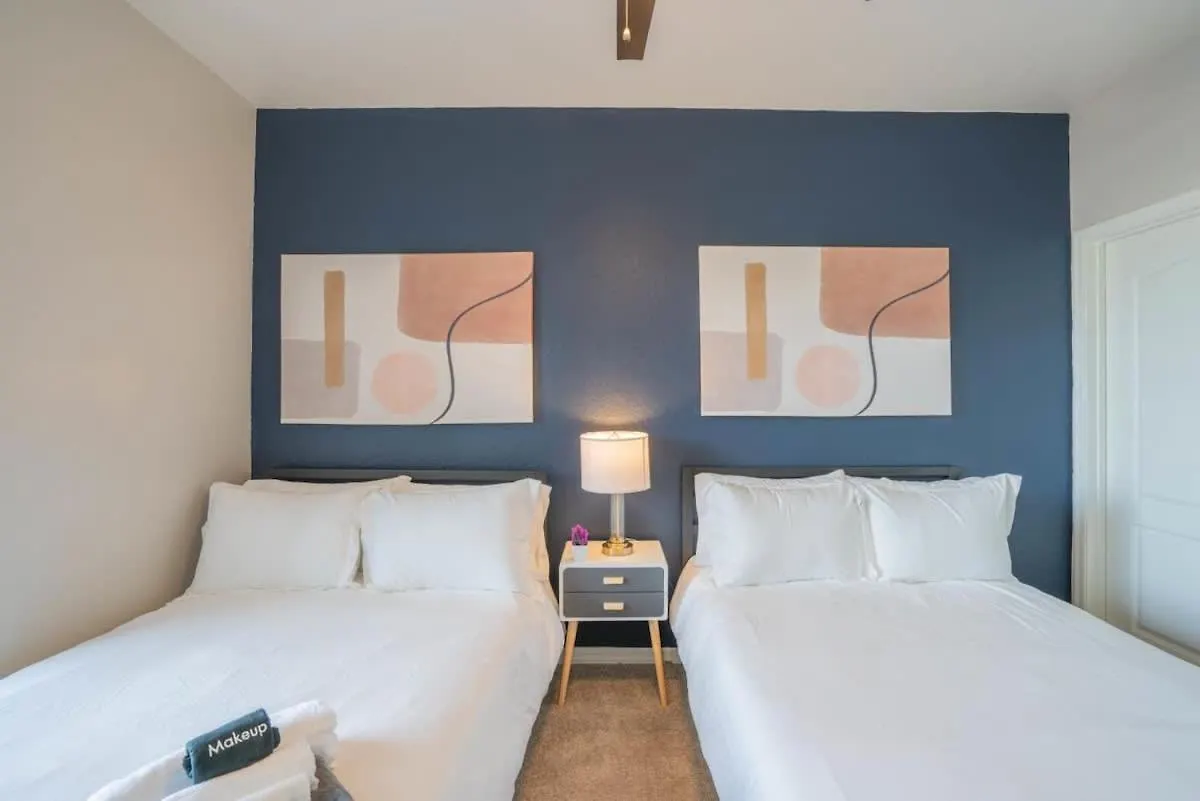 Apartamento Chic 2Bd - Midtown - Gym, Pool, W-D, Parking - Sleeps 8 Phoenix Estados Unidos